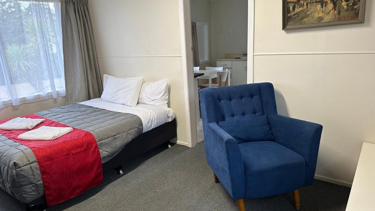 Touchwood Motor Inn & Inner City Camping Ground Окленд Екстер'єр фото