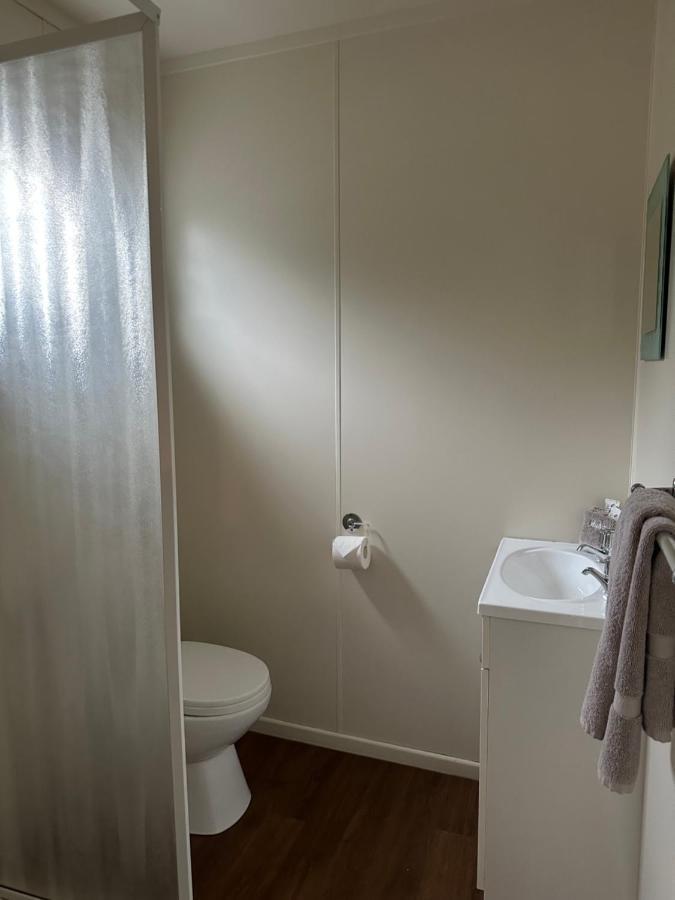 Touchwood Motor Inn & Inner City Camping Ground Окленд Екстер'єр фото